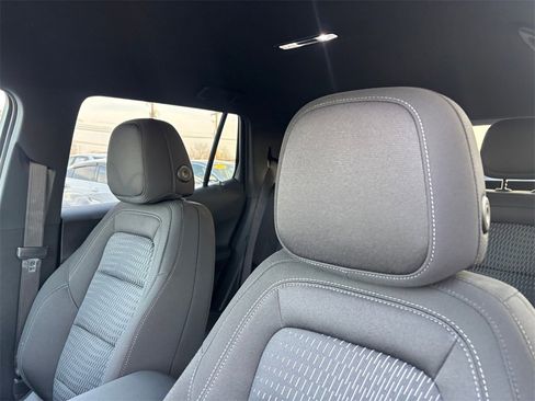 Used 2026 Chevrolet Equinox LT image 12