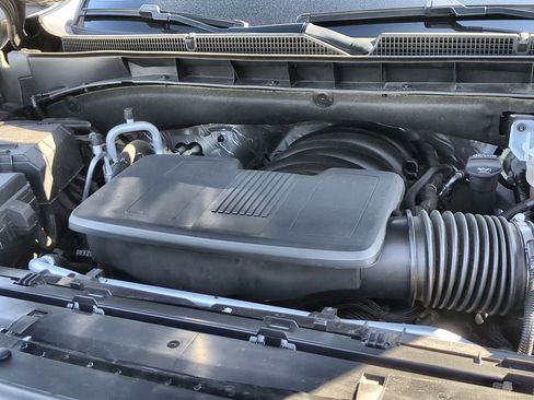 Used 2023 GMC Yukon XL SLT w/ SLT Premium Package image 31