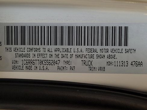 Used 2019 RAM 1500 Classic SLT RWD image 33