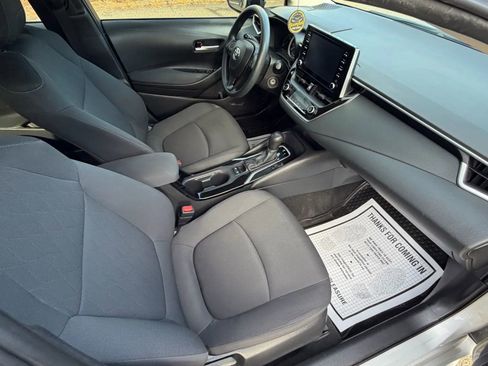 Used 2020 Toyota Corolla LE image 13
