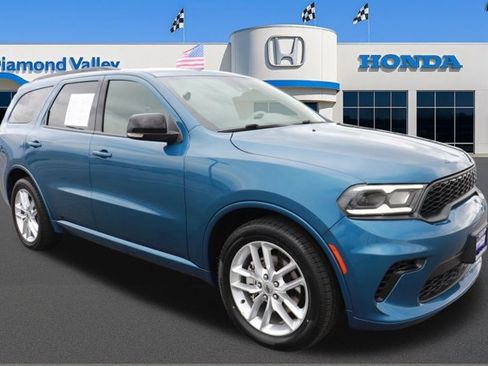Used 2024 Dodge Durango GT image 1