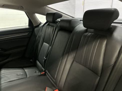 Used 2019 Honda Accord EX-L image 14