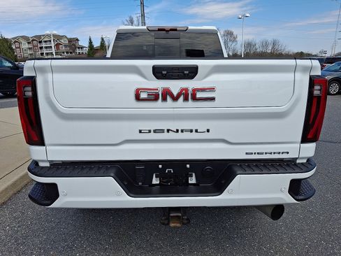 Certified 2024 GMC Sierra 2500 Denali w/ Snow Plow Prep/Camper Package AWD/4WD image 5