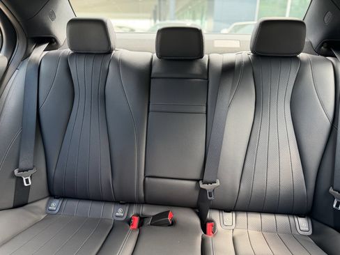 Used 2022 Mercedes-Benz E 350 Sedan image 38