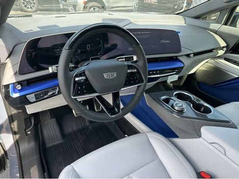 New 2026 Cadillac Optiq Luxury 1 w/ LPO, Floor Liner Package AWD/4WD image 23