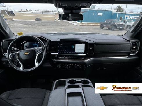 Used 2023 Chevrolet Silverado 1500 LT AWD/4WD image 27