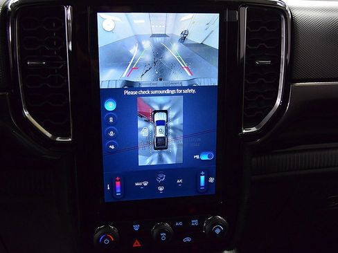 New 2025 Ford Ranger XLT w/ FX4 Off-Road Package image 24