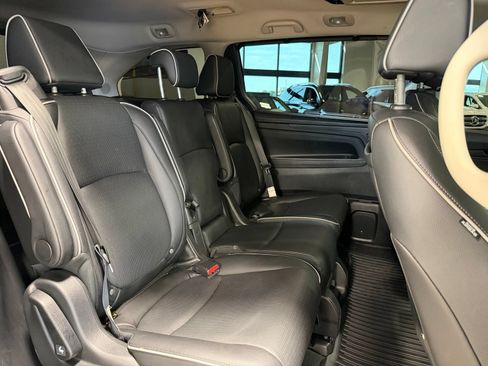 Used 2025 Honda Odyssey Elite image 27