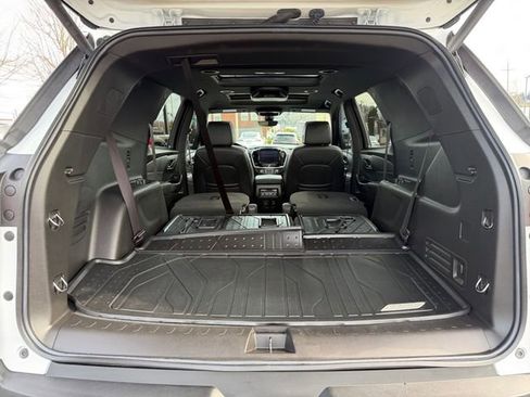 Used 2022 Chevrolet Traverse RS image 34