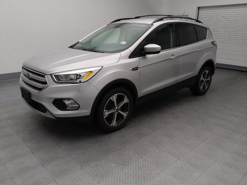 Used 2018 Ford Escape SEL AWD/4WD image 2