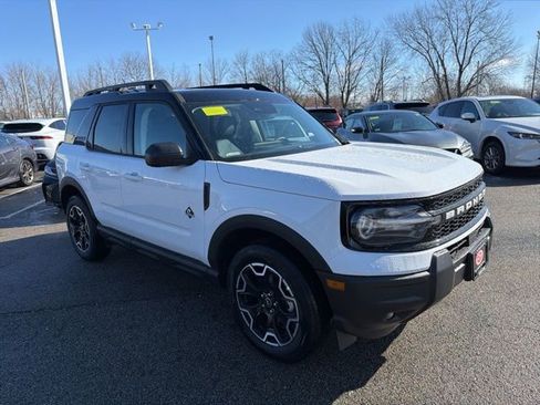 New 2025 Ford Bronco Sport Outer Banks image 2