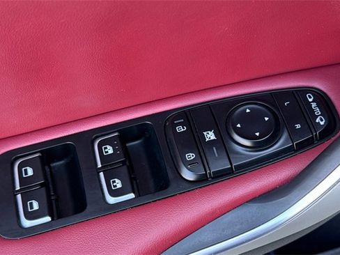 Used 2019 Kia Stinger GT1 image 12