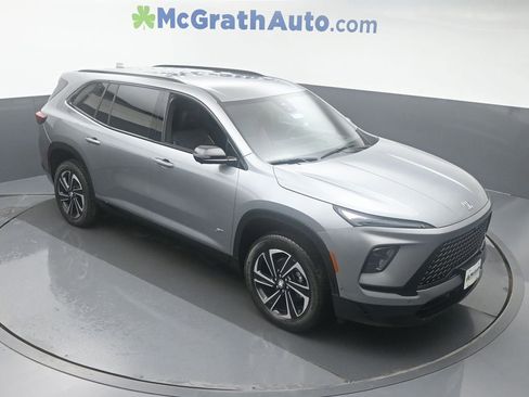 New 2026 Buick Enclave Sport Touring w/ Super Cruise Package image 3