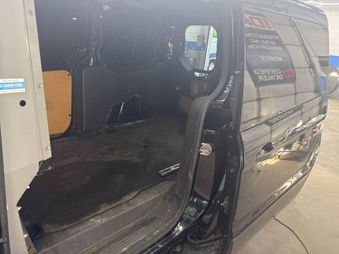 Used 2015 Ford Transit Connect XLT FWD image 14