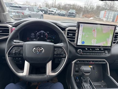 Used 2024 Toyota Tundra Limited image 10