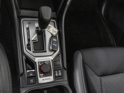 Used 2022 Subaru Forester Premium image 28