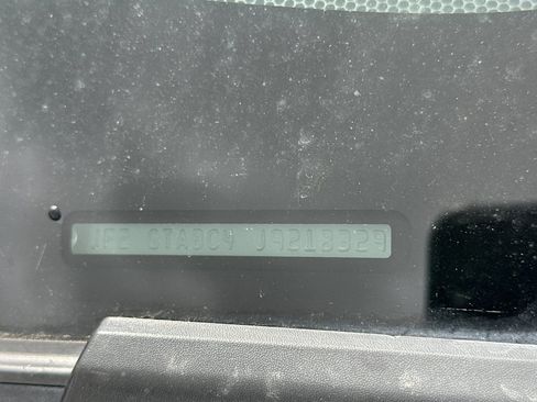 Used 2018 Subaru Crosstrek 2.0i Premium w/ Popular Package #2 AWD/4WD image 2