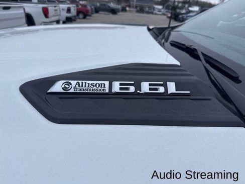 Used 2024 Chevrolet Silverado 2500 LT w/ True North Edition image 2