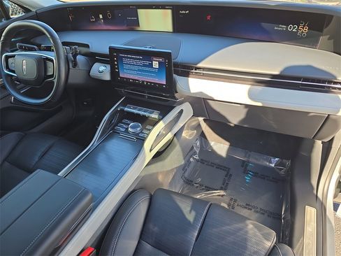 Certified 2024 Lincoln Nautilus Reserve w/ Equipment Group 203A image 10