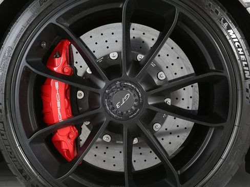 Used 2018 Porsche 911 GT3 RWD image 6