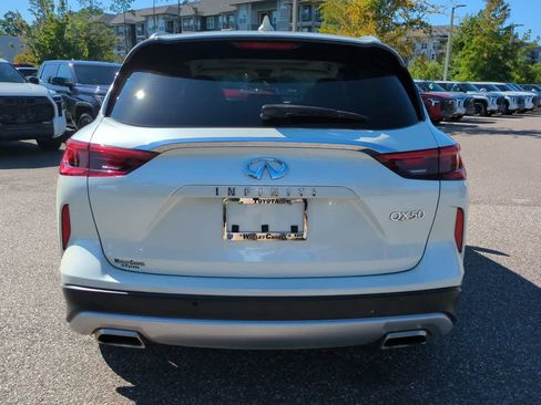 Used 2021 INFINITI QX50 Luxe FWD image 5