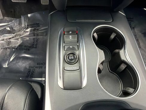 Used 2018 Acura MDX SH-AWD image 16