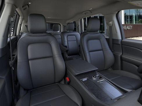 New 2026 Lincoln Aviator AWD image 39