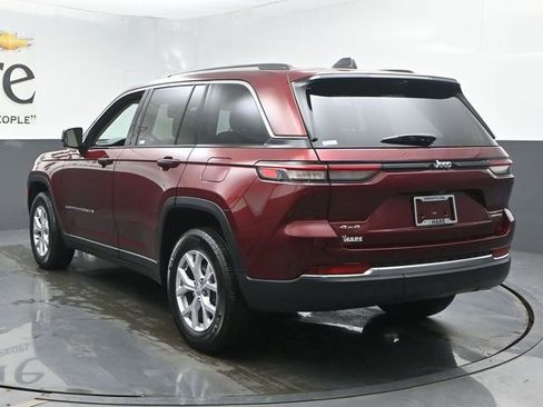 Used 2022 Jeep Grand Cherokee Limited w/ Luxury Tech Group II AWD/4WD image 37