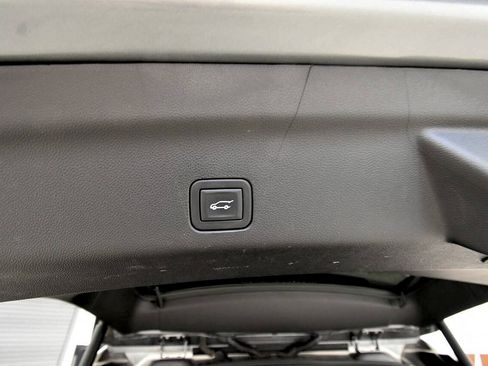 Used 2023 Cadillac Escalade Sport Platinum w/ LPO, ONYX Package AWD/4WD image 49