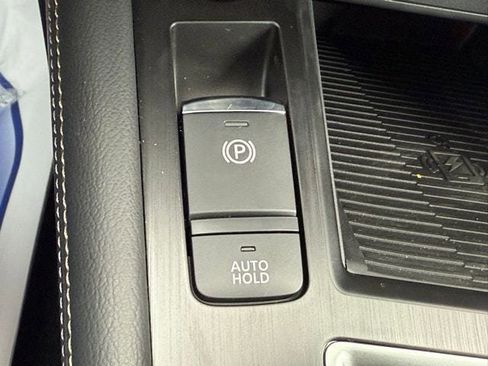 New 2025 Nissan Kicks SV image 27