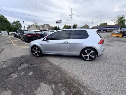 Used 2016 Volkswagen GTI S FWD image 33