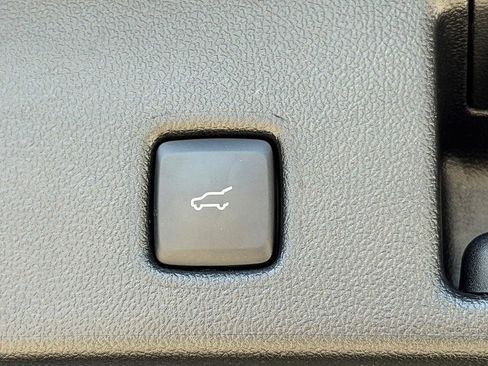 Used 2022 Ford Escape SE w/ SE Sport Appearance Package FWD image 15