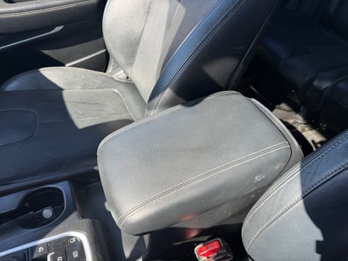 Used 2019 Hyundai Santa Fe AWD image 14
