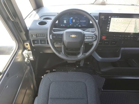 New 2025 Chevrolet Brightdrop 400 FWD image 13