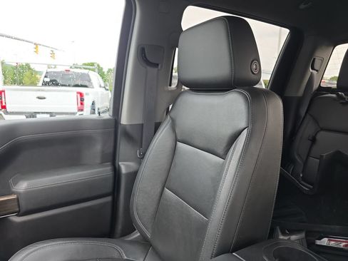 Used 2020 Chevrolet Silverado 1500 LT Trail Boss AWD/4WD image 41