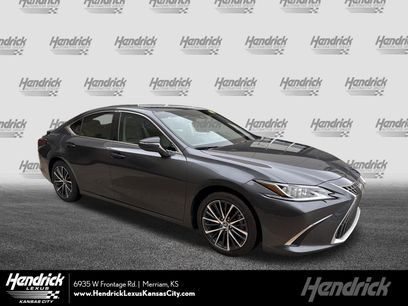 Used 2023 Lexus ES 300h w/ Premium Package