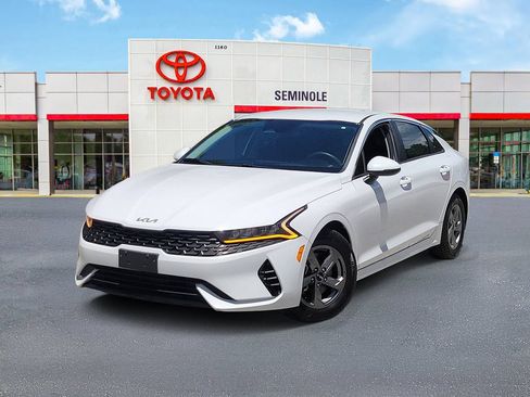 Used 2023 Kia K5 LXS FWD image 1