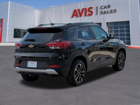 Used 2025 Chevrolet TrailBlazer LT AWD/4WD image 6