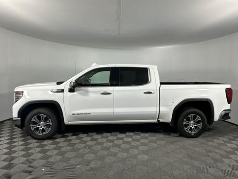 Used 2024 GMC Sierra 1500 SLT RWD image 11