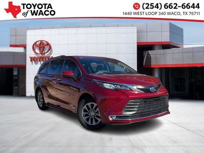 Used 2021 Toyota Sienna XLE