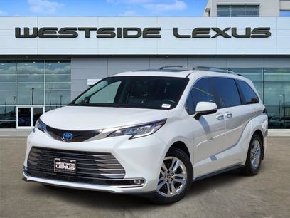 Used 2022 Toyota Sienna Limited