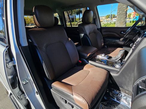 Used 2022 INFINITI QX80 Sensory w/ All-Season Package image 37