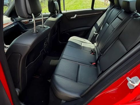 Used 2014 Mercedes-Benz C 300 4MATIC Sedan image 20