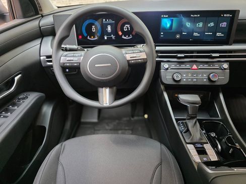 New 2026 Hyundai Tucson SE image 19