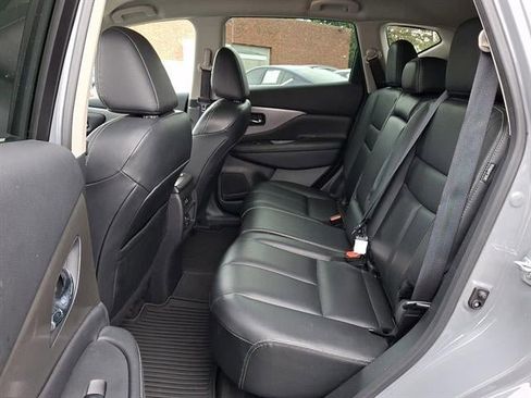 Used 2024 Nissan Murano SV w/ SV Midnight Edition Package image 10