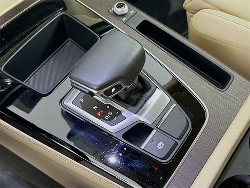 Used 2023 Audi Q5 2.0T Premium Plus w/ Premium Plus Package image 18