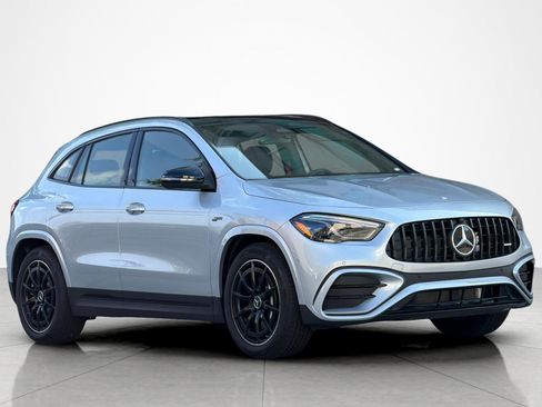New 2026 Mercedes-Benz GLA 35 AMG 4MATIC image 7