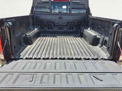 Used 2024 Chevrolet Colorado Trail Boss w/ Advanced Trailering Package AWD/4WD image 6