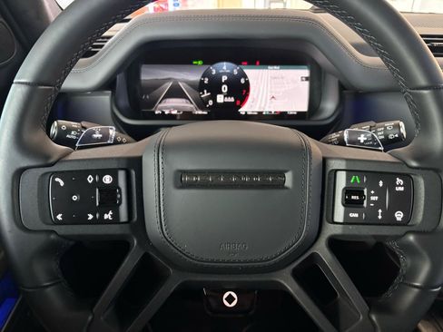Used 2026 Land Rover Defender 110 AWD/4WD image 23