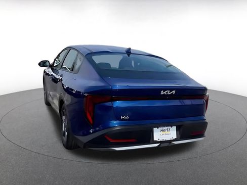 Used 2025 Kia K4 LXS image 11